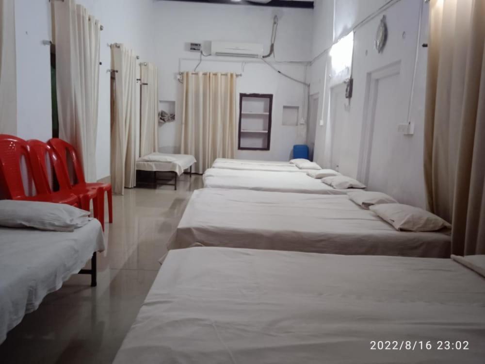 Hotel Shri Swami Sheetal Das Akhada B1-88 Assi , Near Pushkar Talab,Varanasi, Ashram Dharmshala Exterior foto